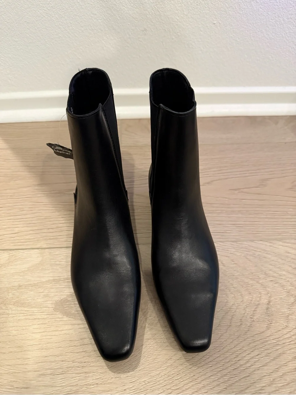 STEVE MADDEN Genuine Leather Chelsea Boot